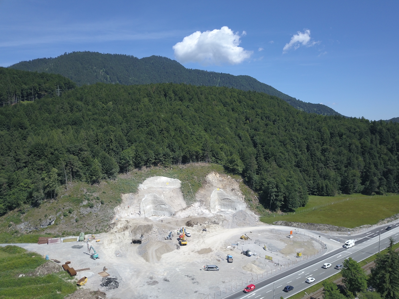 Effiziente Verbindung von München nach Garmisch-Partenkirchen: der neue Tunnel Oberau Effiziente Verbindung von München nach Garmisch-Partenkirchen: der neue Tunnel Oberau