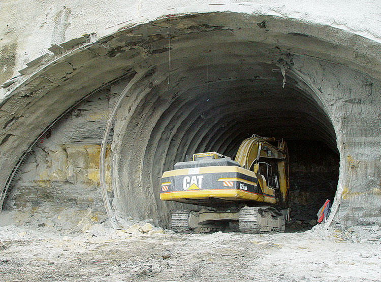 First application of OMEGA-BOLT for Mato Forte Tunnel First application of OMEGA-BOLT for Mato Forte Tunnel