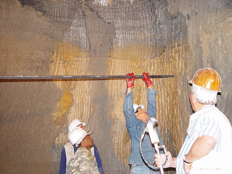 First application of OMEGA-BOLT for Mato Forte Tunnel First application of OMEGA-BOLT for Mato Forte Tunnel