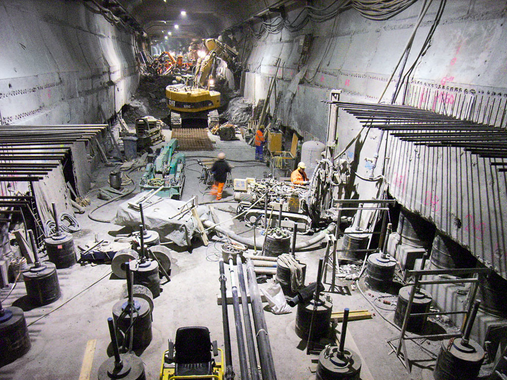 Medidas de rehabilitación durante la ejecución del túnel Chienberg, Sissach Medidas de rehabilitación durante la ejecución del túnel Chienberg, Sissach