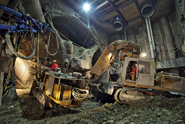 Tunnelausbau-Produkte für Bau des Lainzer Tunnels in Wien Tunnelausbau-Produkte für Bau des Lainzer Tunnels in Wien