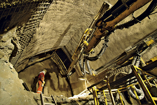 Tunnelausbau-Produkte für Bau des Lainzer Tunnels in Wien Tunnelausbau-Produkte für Bau des Lainzer Tunnels in Wien