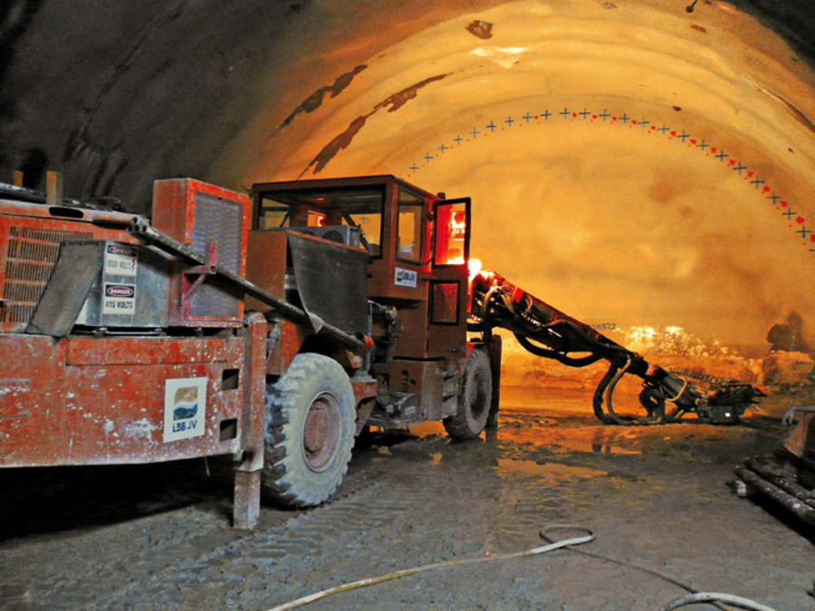 Lieferung von Spezialprodukten für Australiens längsten Straßentunnel in Brisbane Lieferung von Spezialprodukten für Australiens längsten Straßentunnel in Brisbane