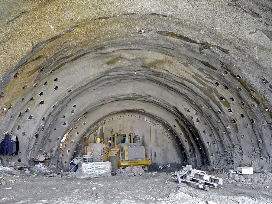 Hochwertige Stützmittel für schwieriges Terrain: Tunnelbauprojekte entlang der A1 in Bosnien Hochwertige Stützmittel für schwieriges Terrain: Tunnelbauprojekte entlang der A1 in Bosnien