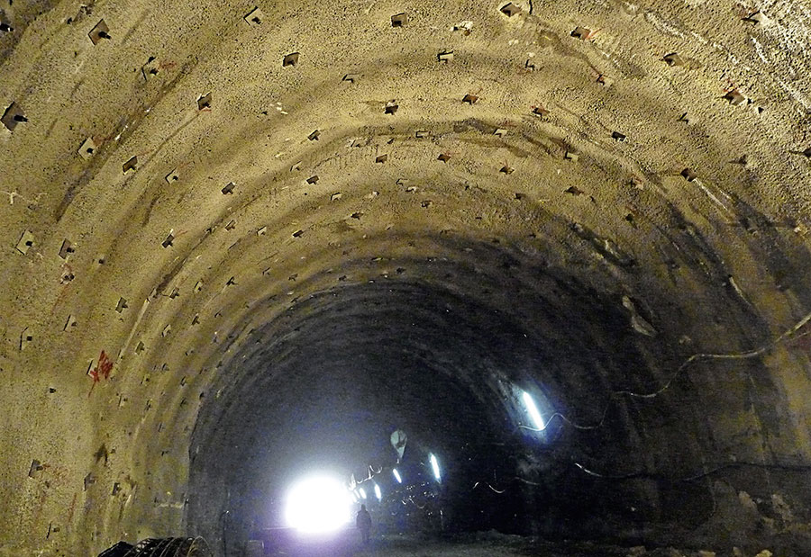 Hochwertige Stützmittel für schwieriges Terrain: Tunnelbauprojekte entlang der A1 in Bosnien Hochwertige Stützmittel für schwieriges Terrain: Tunnelbauprojekte entlang der A1 in Bosnien