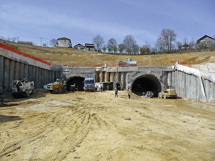 Hochwertige Stützmittel für schwieriges Terrain: Tunnelbauprojekte entlang der A1 in Bosnien Hochwertige Stützmittel für schwieriges Terrain: Tunnelbauprojekte entlang der A1 in Bosnien