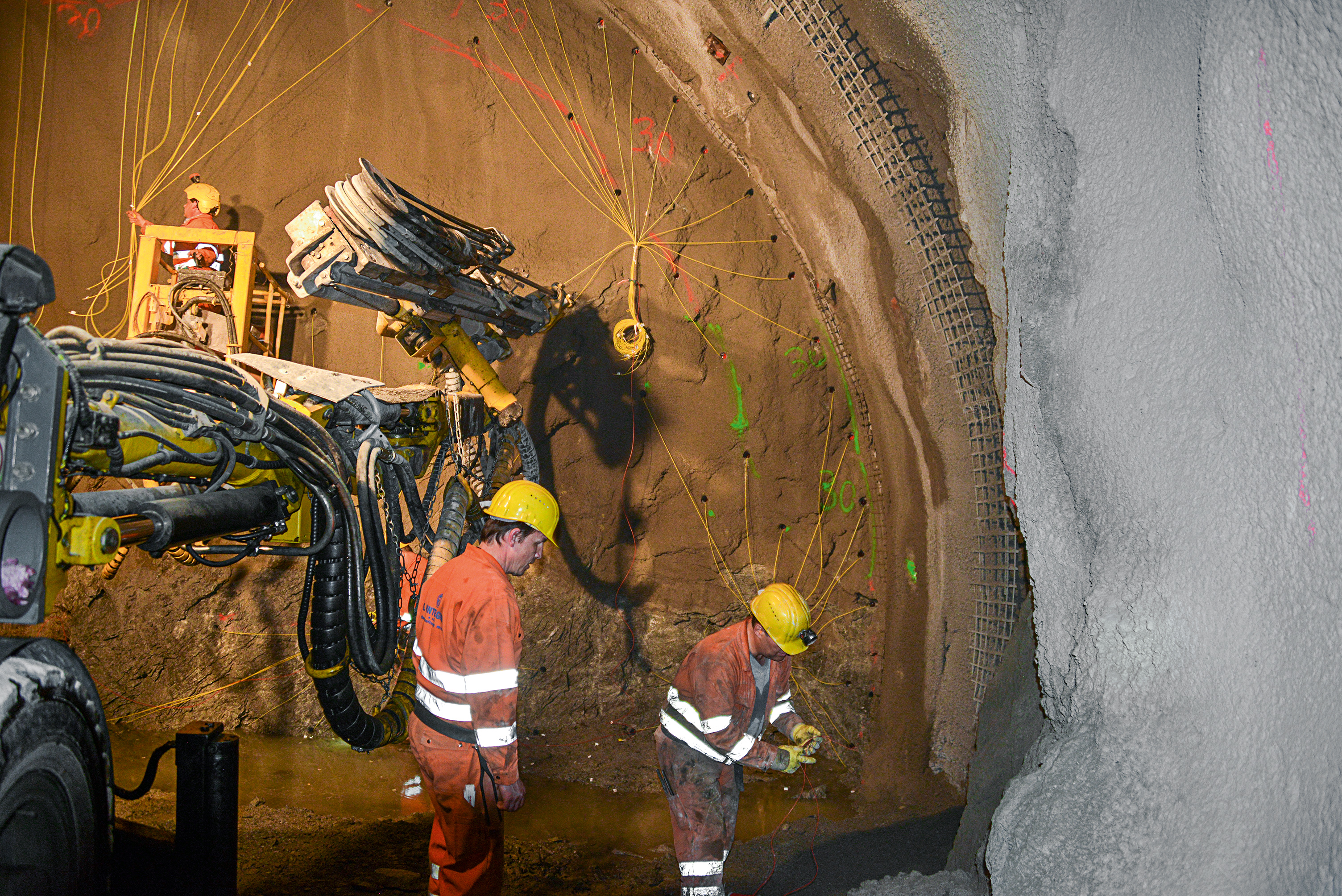 The Arlberg Tunnel: DSI supplies Ground Support Products for Austria’s longest Road Tunnel The Arlberg Tunnel: DSI supplies Ground Support Products for Austria’s longest Road Tunnel