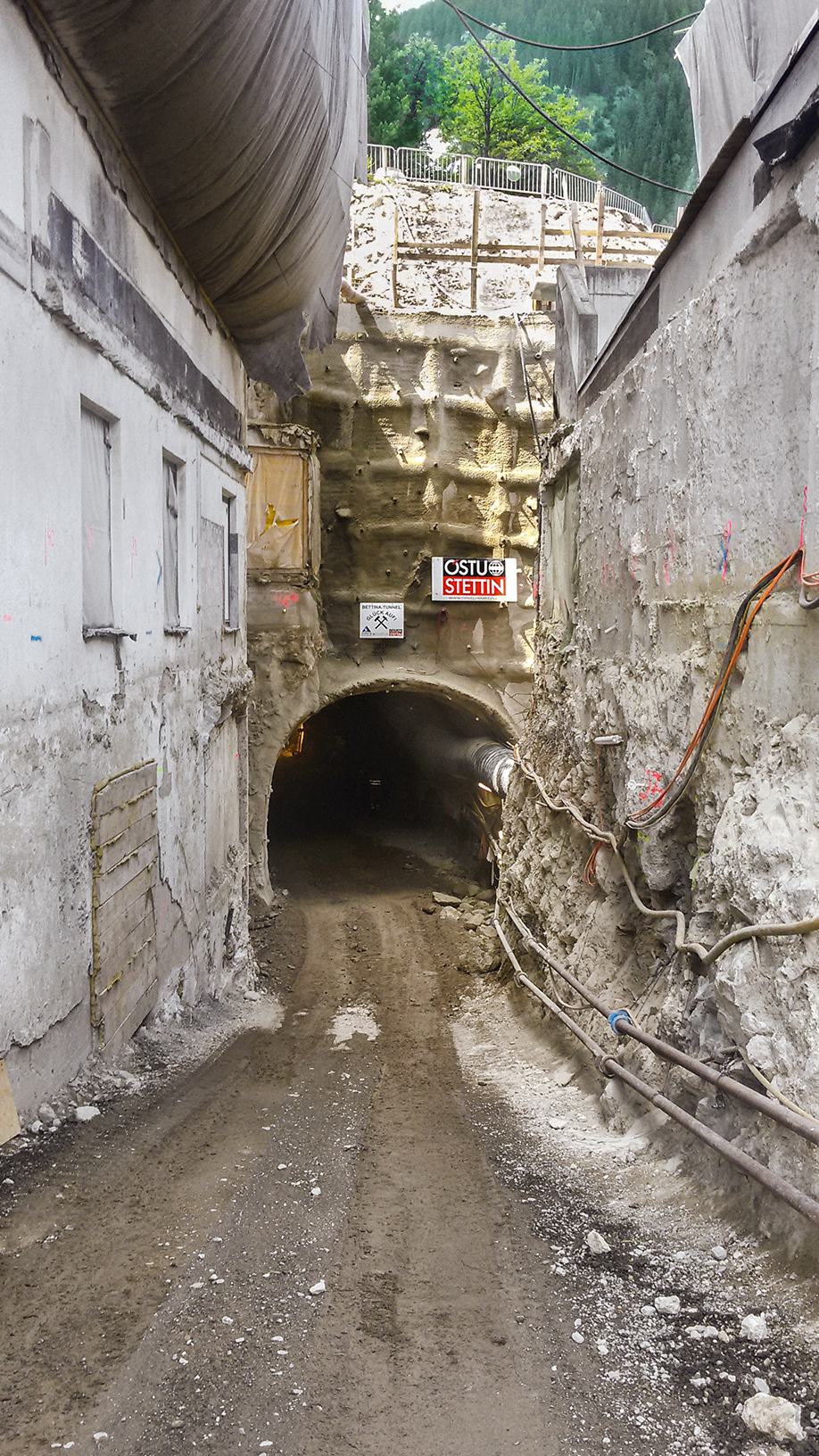 Fußgängertunnel Prenner in Ischgl: DSI produziert und liefert Stützmittel für den sicheren Vortrieb Fußgängertunnel Prenner in Ischgl: DSI produziert und liefert Stützmittel für den sicheren Vortrieb