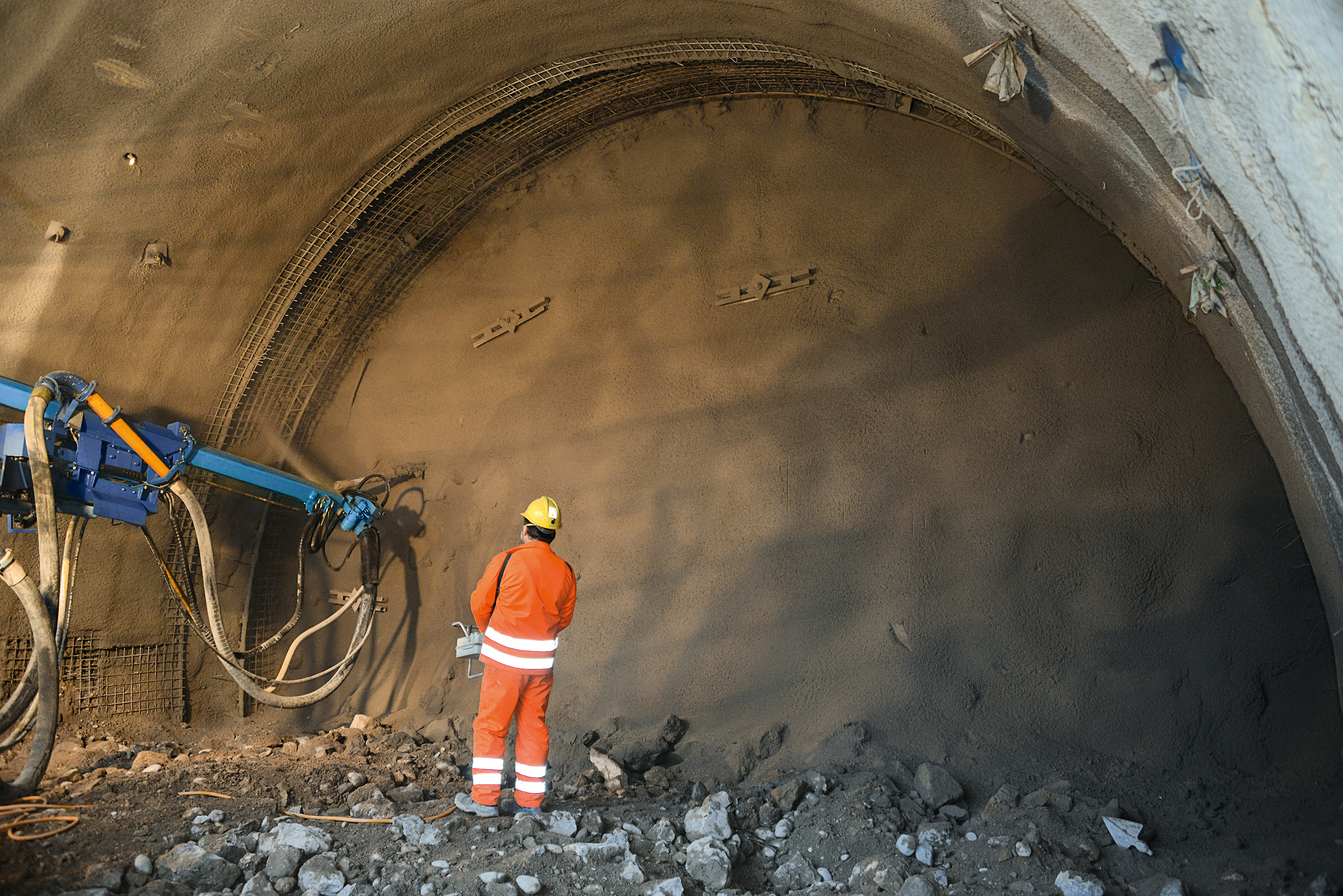 The Klaus Tunnel Chain: DSI Ground Support Products stabilize Excavation of the new Eastern Tubes The Klaus Tunnel Chain: DSI Ground Support Products stabilize Excavation of the new Eastern Tubes
