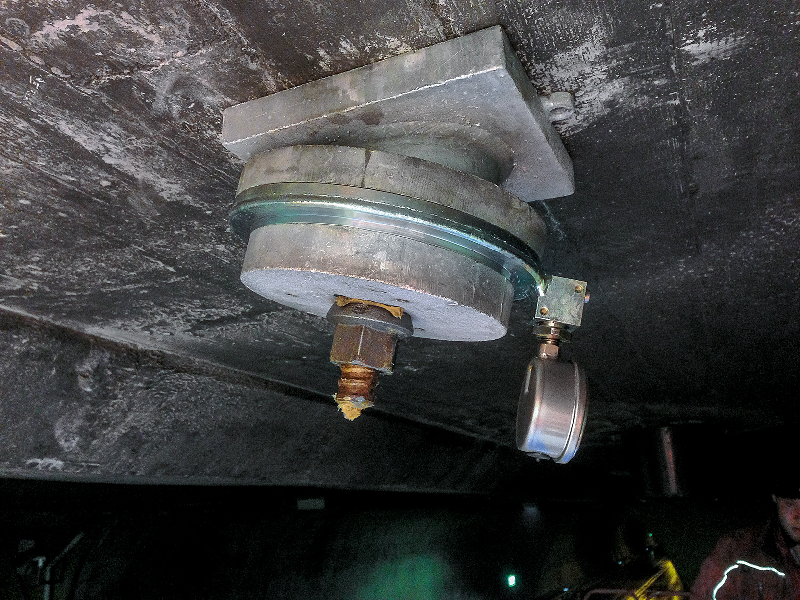 Innovative Sanierung des Lermooser Tunnels mit DSI Dauerankern und DSI Inject Injektionsharzen Innovative Sanierung des Lermooser Tunnels mit DSI Dauerankern und DSI Inject Injektionsharzen