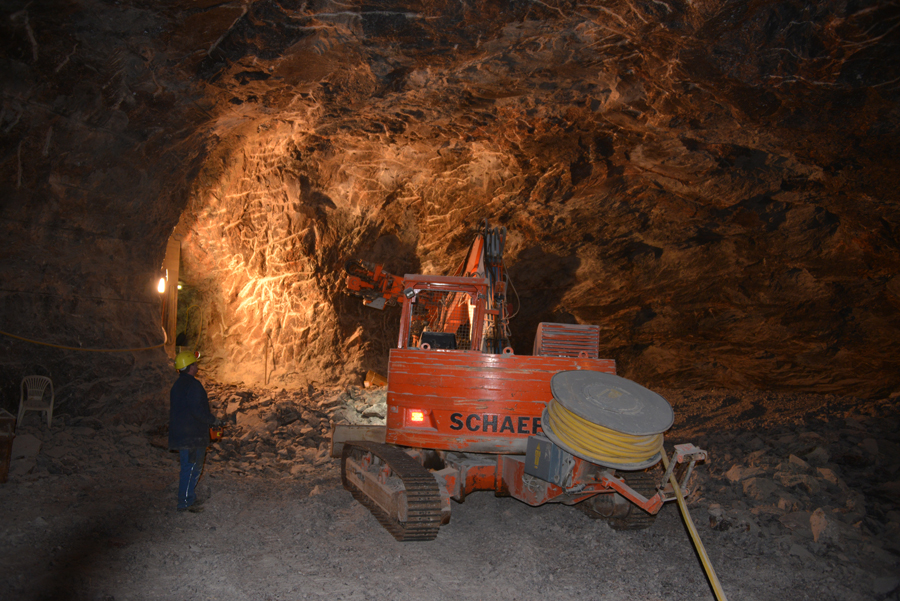 Exitosa utilización de productos para sostenimiento DSI en un pozo de la mina de halita Altaussee en Austria Exitosa utilización de productos para sostenimiento DSI en un pozo de la mina de halita Altaussee en Austria