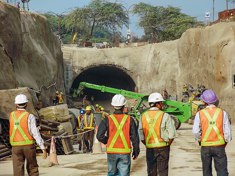 Der Rohtang-Tunnel: Stützmittel der DSI Underground für einen der höchsten Bergpässe der Welt Der Rohtang-Tunnel: Stützmittel der DSI Underground für einen der höchsten Bergpässe der Welt