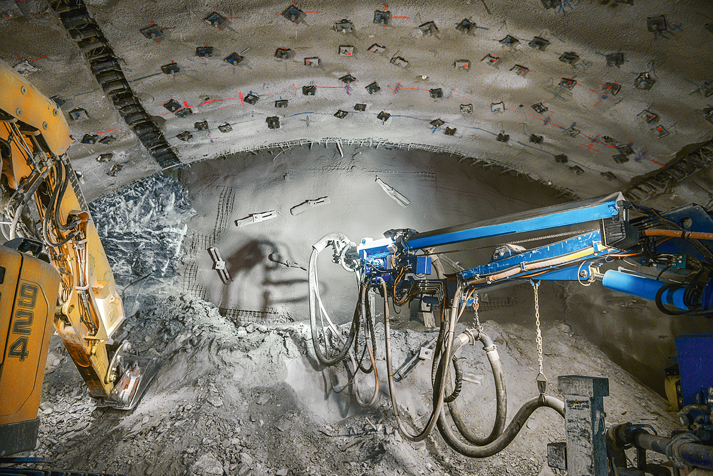 Der Semmering-Basistunnel: Sicherer Vortrieb am Fröschnitzgraben mit Stützmitteln der DSI Underground Der Semmering-Basistunnel: Sicherer Vortrieb am Fröschnitzgraben mit Stützmitteln der DSI Underground
