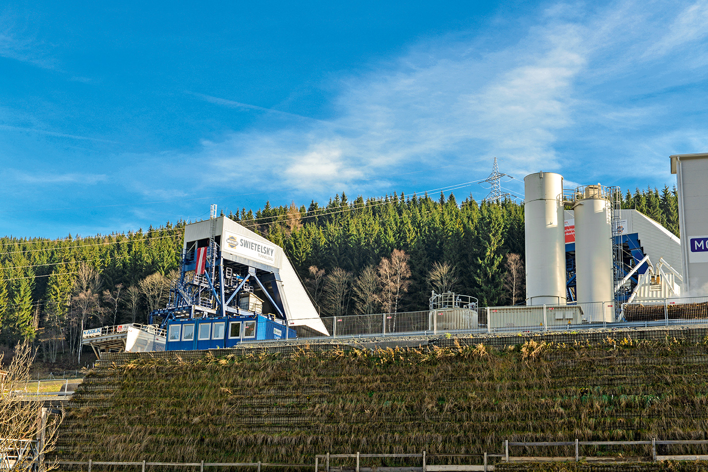 Der Semmering-Basistunnel: Sicherer Vortrieb am Fröschnitzgraben mit Stützmitteln der DSI Underground Der Semmering-Basistunnel: Sicherer Vortrieb am Fröschnitzgraben mit Stützmitteln der DSI Underground
