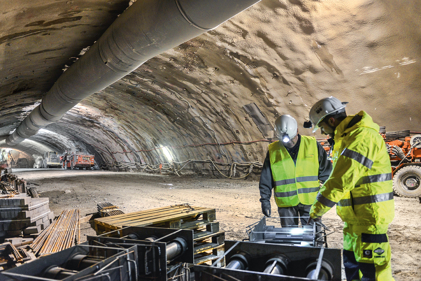 Der Semmering-Basistunnel: Sicherer Vortrieb am Fröschnitzgraben mit Stützmitteln der DSI Underground Der Semmering-Basistunnel: Sicherer Vortrieb am Fröschnitzgraben mit Stützmitteln der DSI Underground